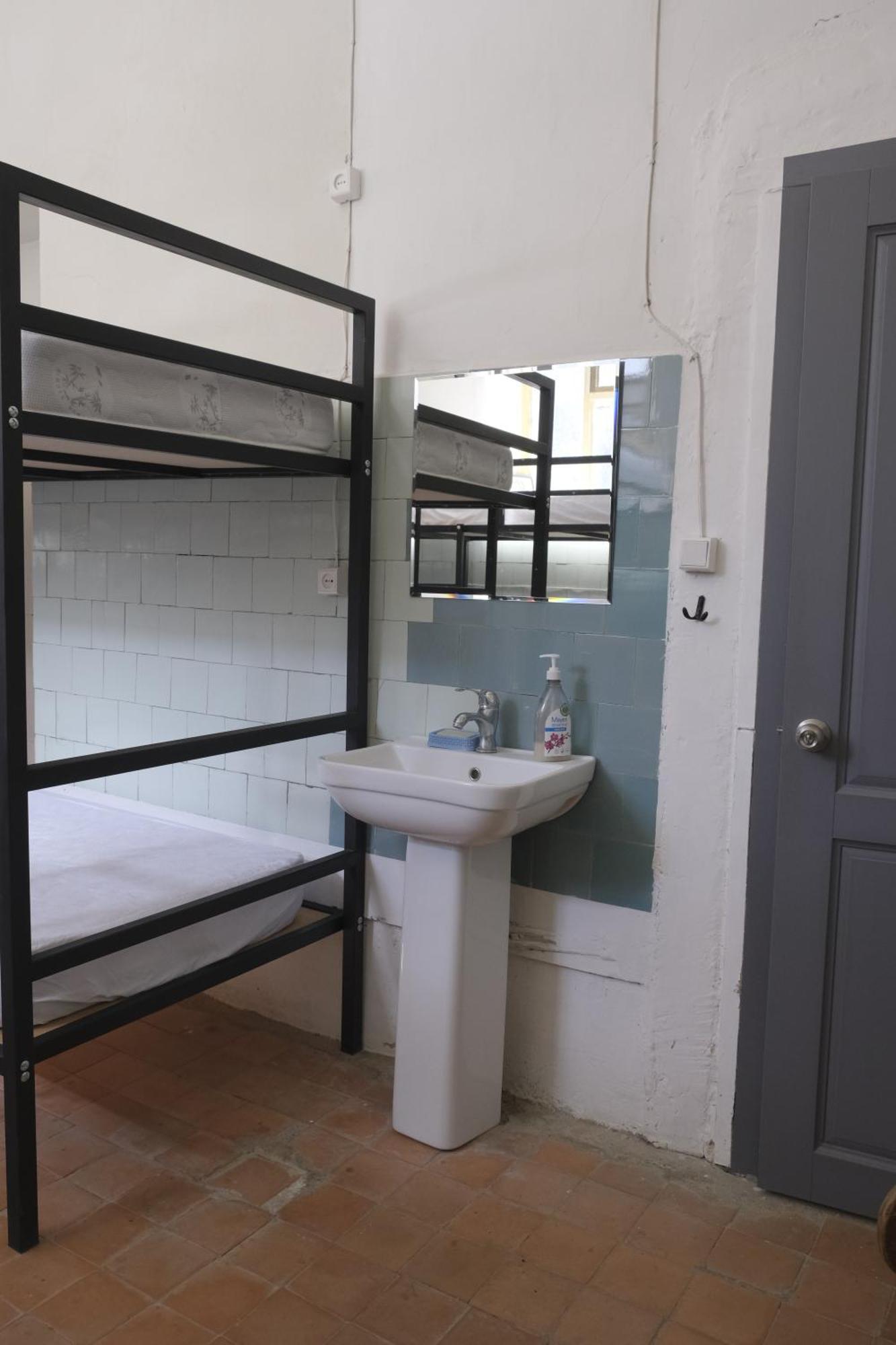 Tumanyan Bathhouse Hostel Экстерьер фото