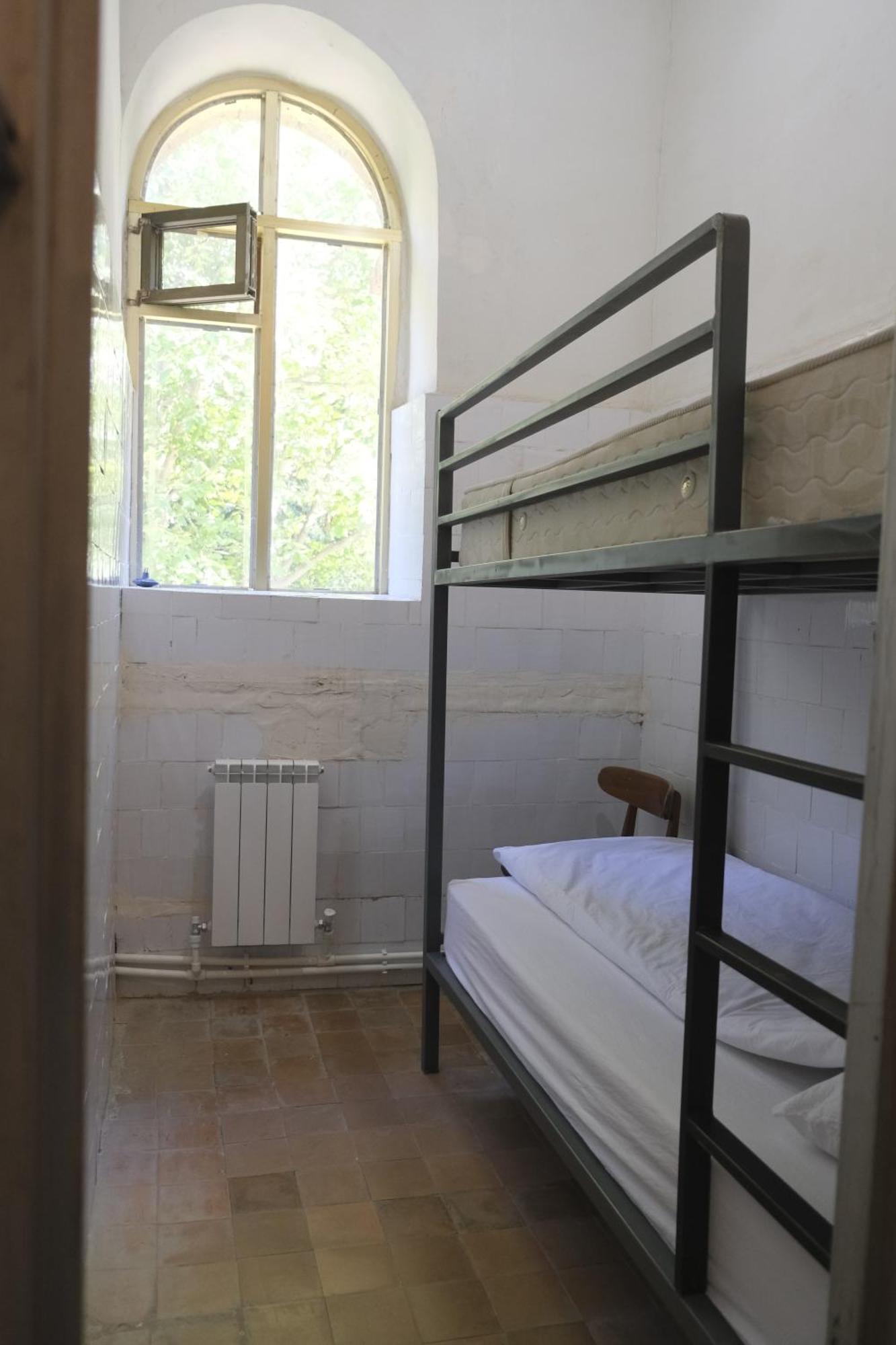Tumanyan Bathhouse Hostel Экстерьер фото