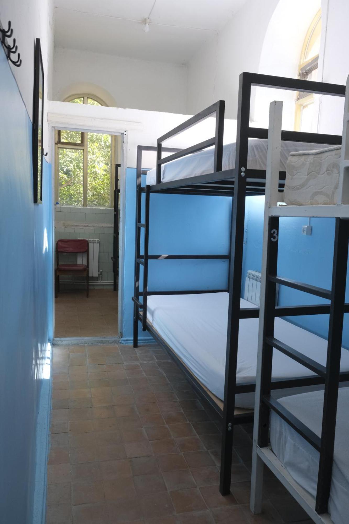 Tumanyan Bathhouse Hostel Экстерьер фото